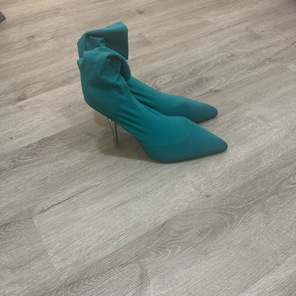 Teal Sock Pump - Picture 2 of 4